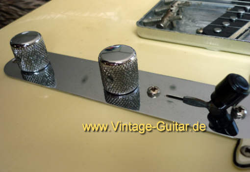 Fender Telecaster 1966 blond refin d.jpg